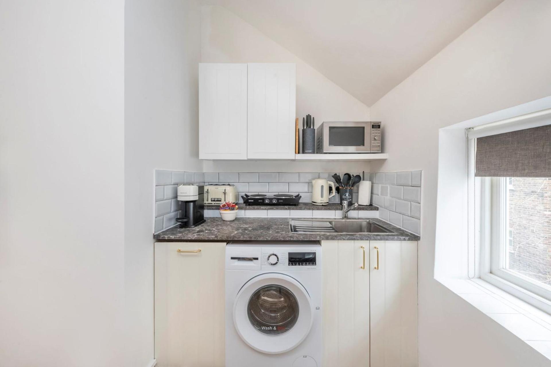 The Cutesy - Fitzrovia - By Frankie Says Appartement Londen Buitenkant foto